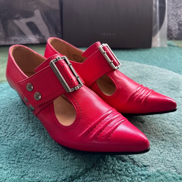 Fluevog LIKE NEW Truth Pilgrim lipstick red pointy buckle shoe - 8 (fits 7.5) - Picture 2 of 16